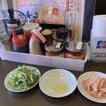 らーめん一作 - セルフ＆味変部隊