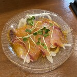酒場 かね将 地下一階 - アオダイのカルパッチョ