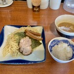 濃厚魚介らぅ麺 純 - 料理写真:シンプル