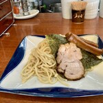 濃厚魚介らぅ麺 純 - もしかして、じぶんはアンチヌードルなのかも。