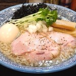 煮干し中華蕎麦 彩葉に - 背脂煮干し中華蕎麦　＋　味玉