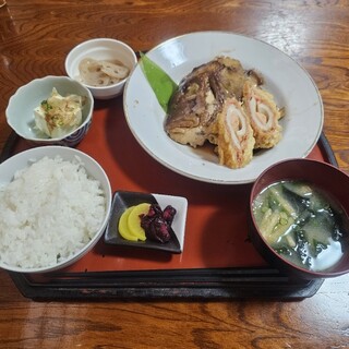 お酒と会席料理 居酒屋 三平_1