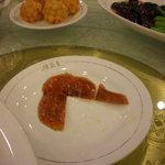 全聚德烤鸭店 - ここが一番美味しい皮の部分。写真撮る前に食べちゃった…