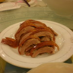 全聚德烤鸭店 - 皮だけでなく肉も美味しくいただきます。