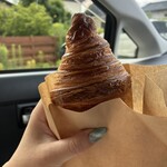 ベーカリー アクア - シンプルイズベストのクロワッサン。