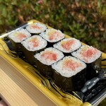 寿司御殿 - 料理写真:寿司屋のマグたく巻