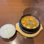 炭火焼肉＆韓国家庭料理 金 - 