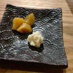 はし本 - ニンニク、山ワサビ