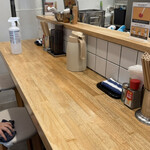 だしと麺 遊泳 - 店内