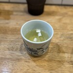 だしと麺 遊泳 - かつおを前面に感じるしっかり出汁