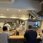 だしと麺 遊泳 - 店内