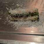 くずし鉄板 あばぐら - アスパラガスパルミジャーノチーズ駿河湾産桜海老塩①