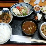 まち屋 - 料理写真:生姜焼きと焼き鳥をチョイス