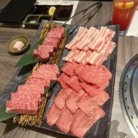 近江うし焼肉 にくTATSU 日本橋室町店 - 