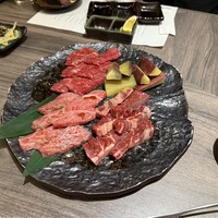 近江うし焼肉 にくTATSU 日本橋室町店 - 
