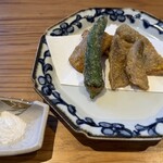 胴搗自家製粉 手打蕎麦 地慈 - 蕎麦粉の天ぷら