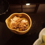 割烹 新多久 - 猪揚げものソース味