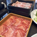 しゃぶ葉 - 料理写真:手前が牛タン綺麗な色してる 奥は赤城山麓豚