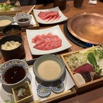 しゃぶしゃぶと焼肉 わにく ミッドランドスクエア店 - 