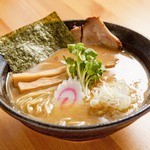 麺屋 鳥見本 - 鶏骨醤油ラーメン