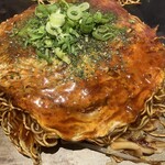 Teppan Sakaba Okonomiyaki Daigoro Inokuchimyojinten - Meat and Egg Soba, JPY 850 + Half Udon, JPY 100