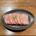 焼肉 肉萬 - 