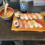 廻る寿司　ぽん太 - 