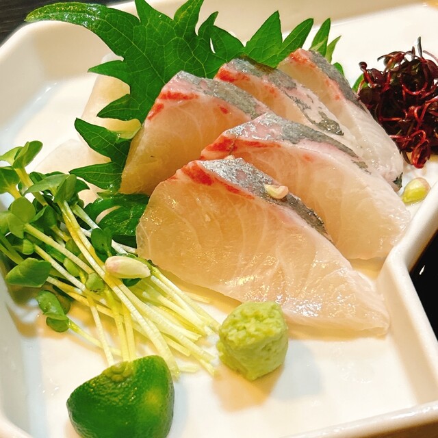 Motsu-nabe Izakaya Yoidokoro Hanbun photo 3