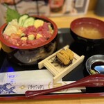 札幌海鮮丼 丼兵衛 - 
