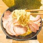 RAMEN ぶろす - ぶろす特製豚骨醤油(麺)