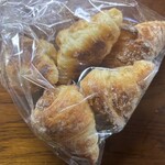 ラ・タヴォラ・ディ・オーヴェルニュ - 黒蜜きなこのミニクロワッサン