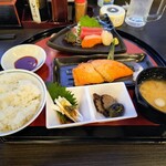 海鮮餐廳 Maguroya 花之夢 Route Inn Grantia秋田 SPA RESORT店 - 