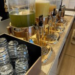 THE C's SKY CAFE & BAR - 