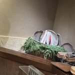 徳ㇵ本也 - 囲炉裏の焼き台