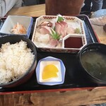 富田屋 - 刺身定食　1,200円 生ビール（中）　480円