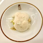 SALONE TOKYO - 小さなお花がかわいい。