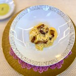 SALONE TOKYO - ベーコンでは無く､豚の頬肉の塩漬け（グアンチャーレ）を使っています。外はカリカリですが､しっとり感もあり､私はベーコンより気に入りました。卵も濃厚です。