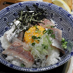 蕎麦と炙り焼き 奥 いずも  - 鯵たたき丼