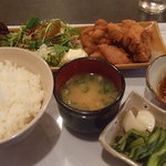 喰物問屋 - ランチ・若鶏の唐揚げ定食