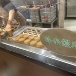 蜂楽饅頭 博多阪急店 - 