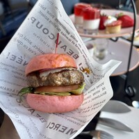 DINING & BAR TABLE 9 TOKYO - 