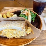 ホットサンド専門店 'OHANABATAKE 大阪福島店 - 