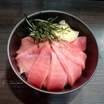 まぐろのなかだ屋 - 