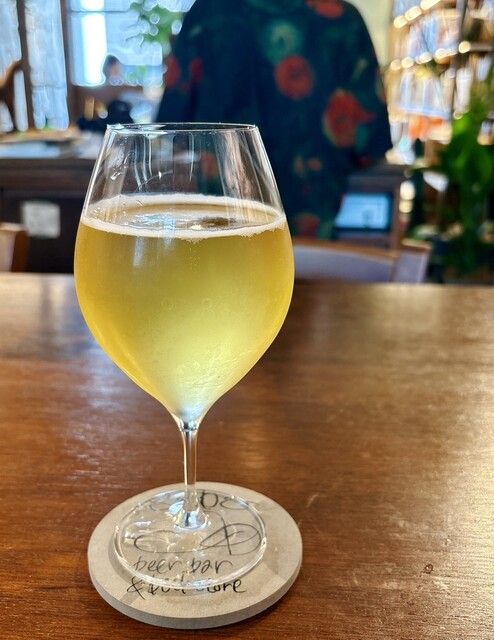sabo beer bar ＆ bookstore