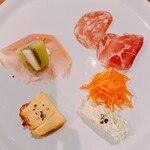 グラデヴォーレ - 