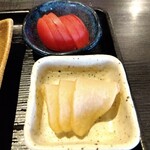 三年目の島丈八 - トマトと島たくあん