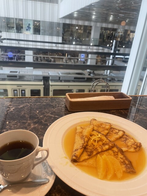 CAFE AUX BACCHANALES photo 3