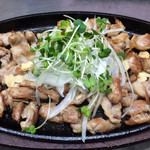 居酒屋 HALU - とりハラミの鉄板焼き