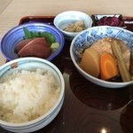 ふく・いけす料理 大漁 - 