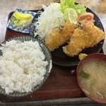 さかさ食堂 - アジフライ定食　　　1100円